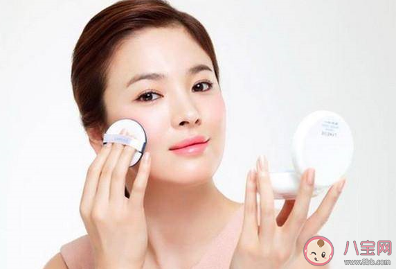 bb霜和cc霜能不能一起用 bb霜和cc霜的作用是什么 bb霜和cc霜能不能一起用 bb霜和cc霜的作用是什么