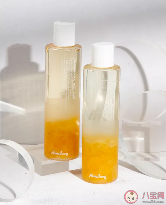 化妝水和爽膚水怎么使用效果會更好 用手拍還是化妝棉更好吸收