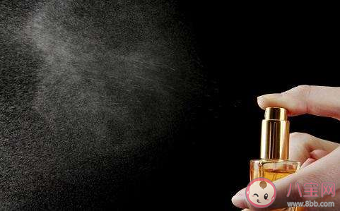 男士香水和香精有什么區(qū)別 男士香水和香精如何區(qū)分 男士香水和香精有什么區(qū)別 男士香水和香精如何區(qū)分