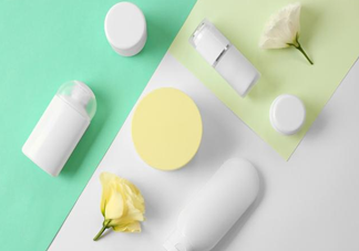 化妝前可以用爽膚水代替化妝水嗎 怎么挑選合適自己的化妝水