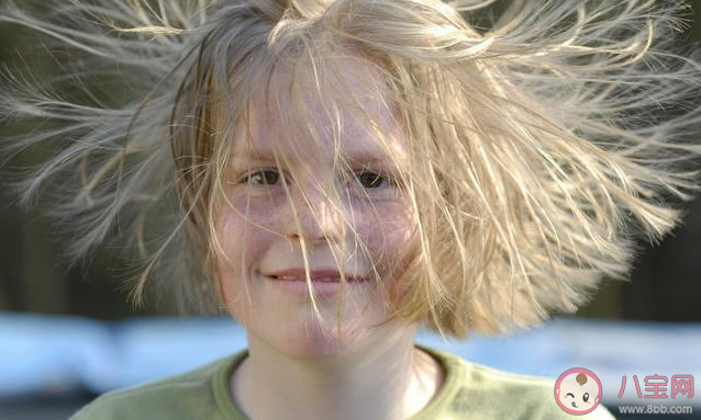 冬天身上起靜電的說說大全 被靜電電到的說說句子 冬天身上起靜電的說說大全 被靜電電到的說說句子
