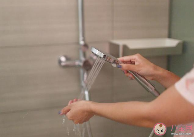 剖宮產能洗澡嗎 剖腹產后多久能淋浴 剖宮產能洗澡嗎 剖腹產后多久能淋浴