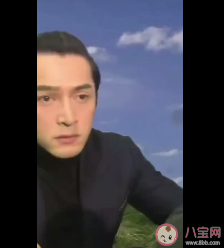 警方點名胡歌開摩托方式是怎么回事 胡歌開摩托的方式不對嗎