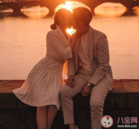 和前任發的最后一條消息是什么 和前任說的最后一句話盤點