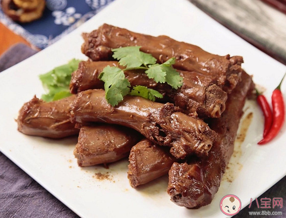 男生對女生說鴨脖是什么意思 女生說的鴨脖晚安是什么意思 男生對女生說鴨脖是什么意思 女生說的鴨脖晚安是什么意思