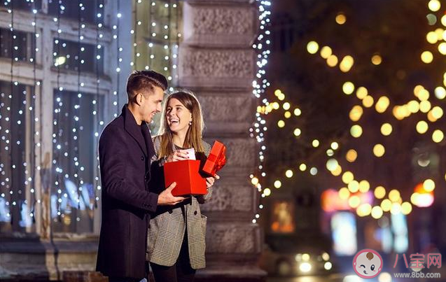 平安夜收到蘋果的心情說說 平安夜收到蘋果的心情句子