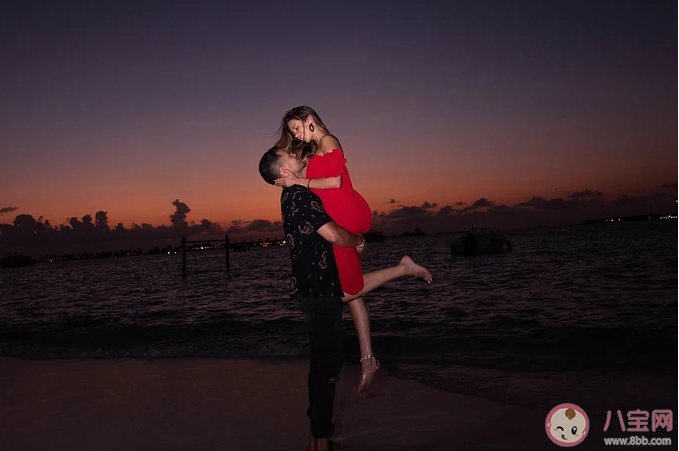 兩個(gè)人在一起久了什么感受 在一起久了怎么保持新鮮感