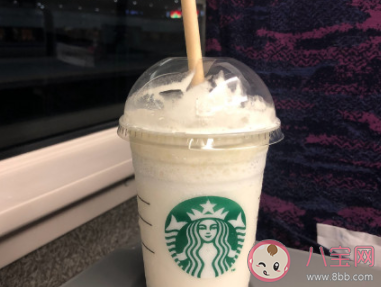 愛喝奶茶的人怎么發朋友圈 適合喝奶茶發的說說句子