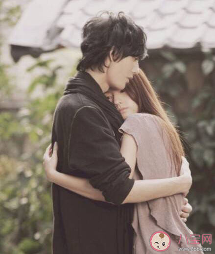 女生應(yīng)該在意男方的家境嗎 女生是否會在意男友的家境 