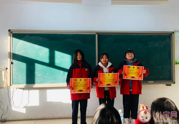 曬孩子獎(jiǎng)狀的朋友圈說(shuō)說(shuō) 曬孩子獎(jiǎng)狀幽默句子