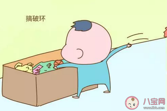 小孩子剛會走路家長要做些什么 孩子學會走路后注意事項