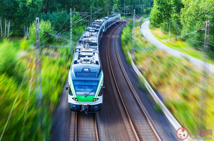 帶娃旅游坐飛機和高鐵要做哪些準備 帶娃旅游需要的注意事項