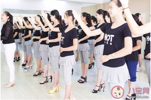 走路不好看要怎么改善 女生正確的走路姿勢是怎樣的