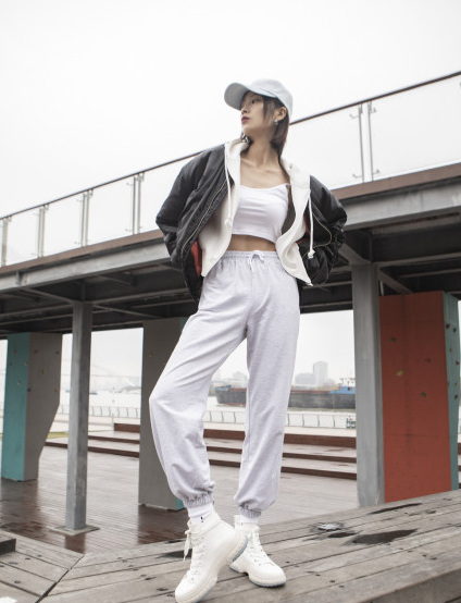 冬季最火時(shí)尚穿搭推薦 冬季日常怎么穿最好看 冬季最火時(shí)尚穿搭推薦 冬季日常怎么穿最好看