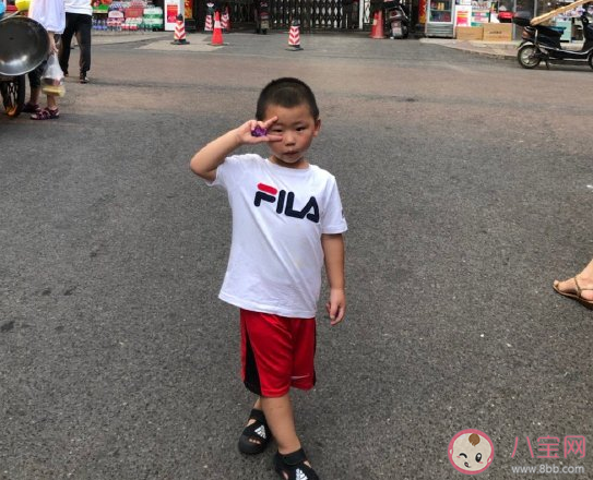 孩子考第一名發(fā)朋友圈說說 表揚(yáng)孩子第一名朋友圈鼓勵話語