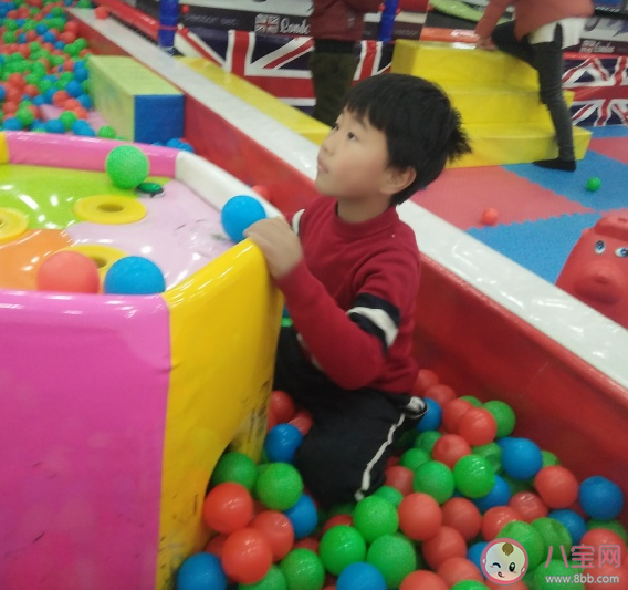 孩子考第一名發(fā)朋友圈說說 表揚(yáng)孩子第一名朋友圈鼓勵話語