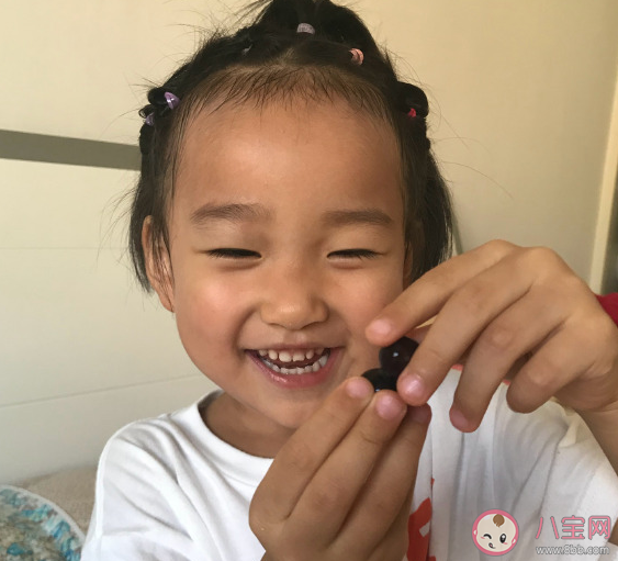 孩子考第一名發(fā)朋友圈說說 表揚(yáng)孩子第一名朋友圈鼓勵話語