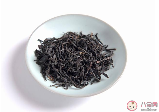 喝綠茶比紅茶長壽是真的嗎 經常喝茶的人和不喝茶的人有什么區別 喝綠茶比紅茶長壽是真的嗎 經常喝茶的人和不喝茶的人有什么區別