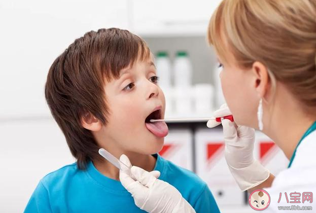 小孩發(fā)熱伴有皮疹是怎么回事 小孩發(fā)熱伴有皮疹可能是什么疾病 小孩發(fā)熱伴有皮疹是怎么回事 小孩發(fā)熱伴有皮疹可能是什么疾病