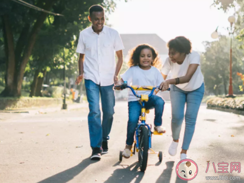 一歲內寶寶不宜戴口罩嗎 多大的孩子能戴口罩 一歲內寶寶不宜戴口罩嗎 多大的孩子能戴口罩