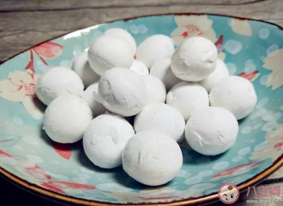 湯圓是冷水煮還是熱水煮 元宵節(jié)吃湯圓怎么煮好吃 湯圓是冷水煮還是熱水煮 元宵節(jié)吃湯圓怎么煮好吃