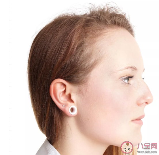 生活不規(guī)律長痘是怎么回事 怎么調(diào)整自己的作息