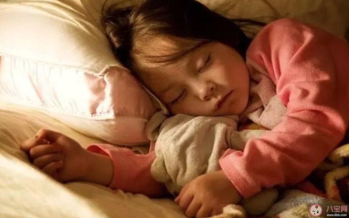 孩子什么什么時候分房睡比較好 怎么樣讓孩子乖乖睡 孩子什么什么時候分房睡比較好 怎么樣讓孩子乖乖睡