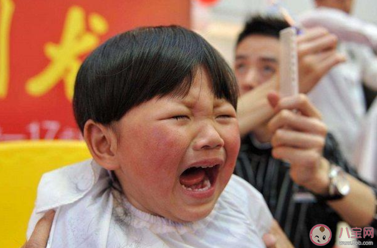 孩子不肯理發怎么辦 不肯理發怎么讓孩子順利配合