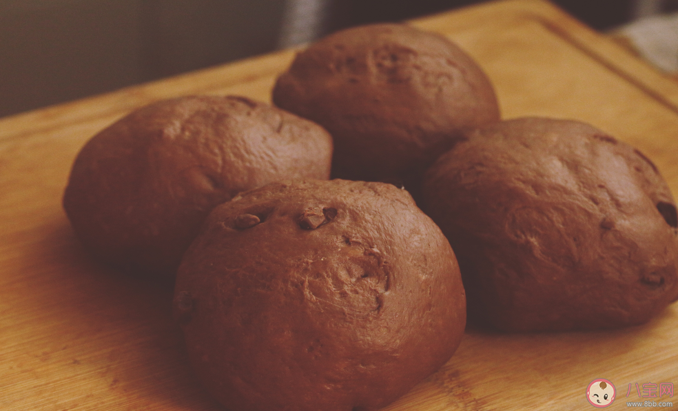 終于把孩子哄睡的說說心情 終于把孩子哄睡的句子朋友圈