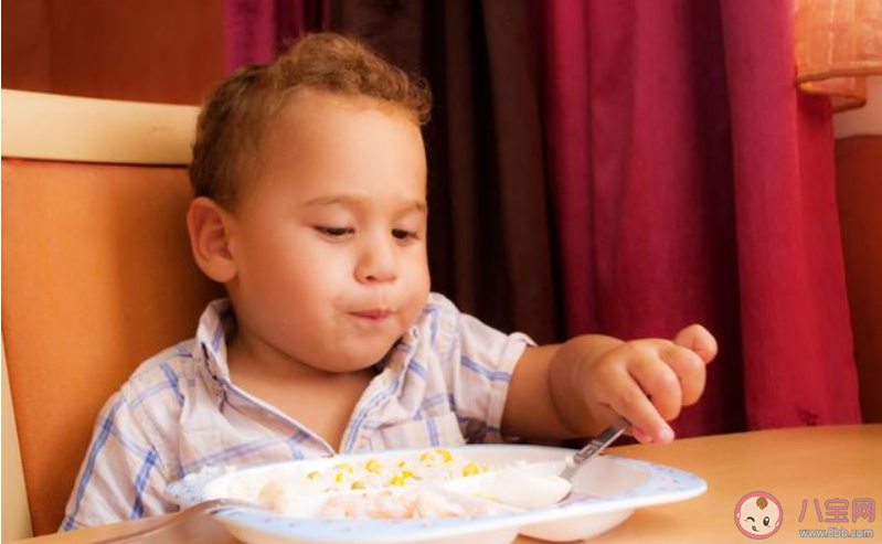 孩子幾歲可以判斷是左撇子 怎么判斷是不是左撇子