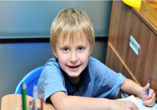 孩子從小左撇子要糾正嗎 為什么有人天生是左撇子嗎