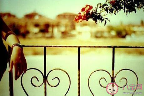 自卑的心情感受說說 覺得自卑的心情句子