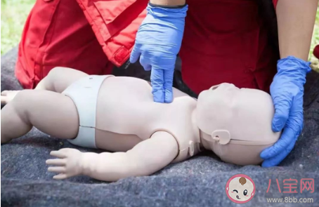 8個月寶寶嗆奶是什么原因 要怎么緩解寶寶嗆奶