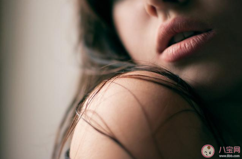 為什么性生活中女性會叫床 性生活中女性叫床是高潮嗎 為什么性生活中女性會叫床 性生活中女性叫床是高潮嗎