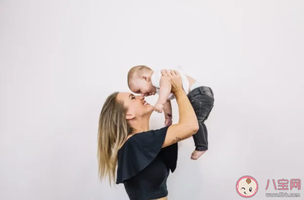 月子病有什么表現 生完孩子后什么樣的行為是月子病 月子病有什么表現 生完孩子后什么樣的行為是月子病