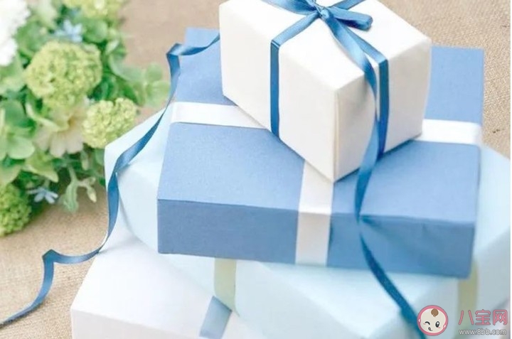女方見家長送什么禮物好 見男方家長要注意什么 女方見家長送什么禮物好 見男方家長要注意什么