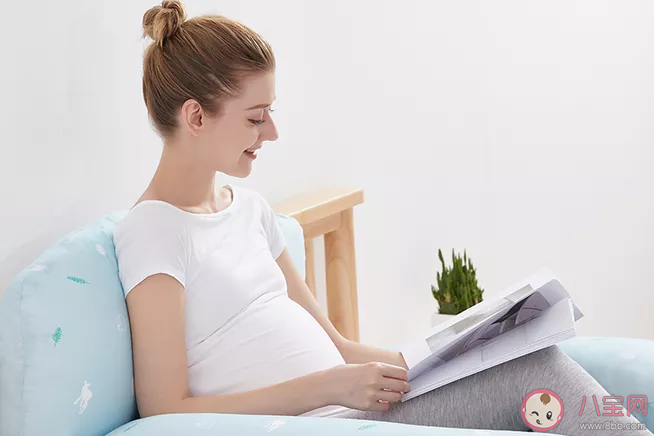 孕婦晚上幾點睡覺比好 孕婦熬夜對胎兒造成的傷害有哪些