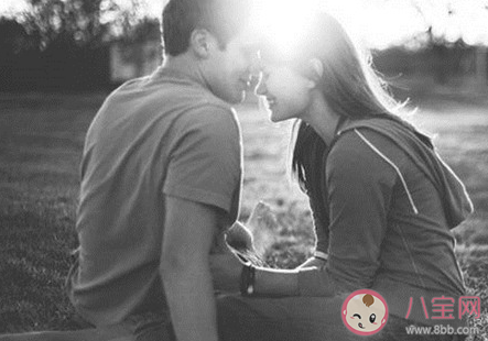 網戀怎么維持感情 幾招讓你網戀也能感情持久 網戀怎么維持感情 幾招讓你網戀也能感情持久