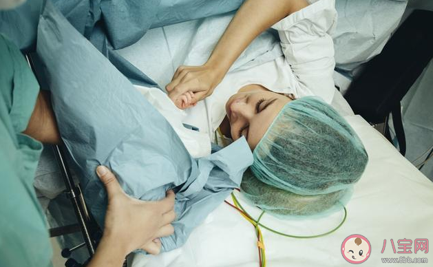 剖腹產后傷口疼痛可以用止痛藥嗎 剖腹產后用止痛藥對身體有影響嗎 剖腹產后傷口疼痛可以用止痛藥嗎 剖腹產后用止痛藥對身體有影響嗎