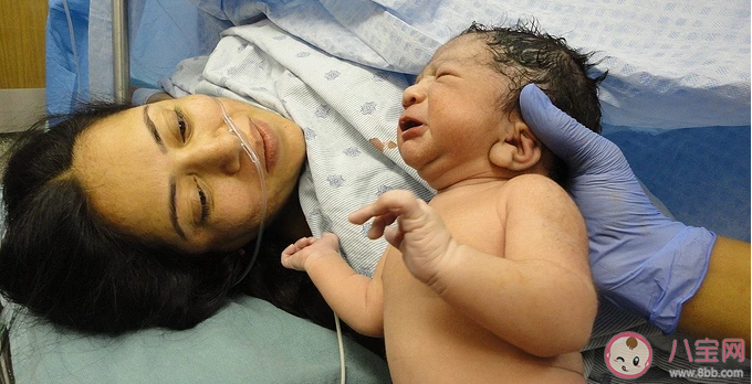 特殊時期產婦可以在家生孩子嗎 產婦生孩子來不及到醫院怎么辦 特殊時期產婦可以在家生孩子嗎 產婦生孩子來不及到醫院怎么辦