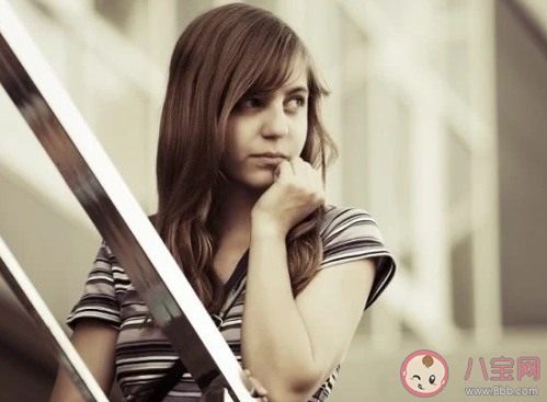 前女友要加我微信是什么情況 前女友為什么突然加我的微信