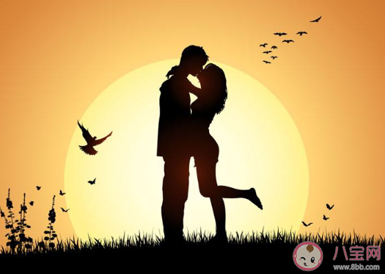 抖音你站在他的身后平靜好像沒有遷就是什么歌 《終究會(huì)有個(gè)人》完整版歌詞在線聽歌