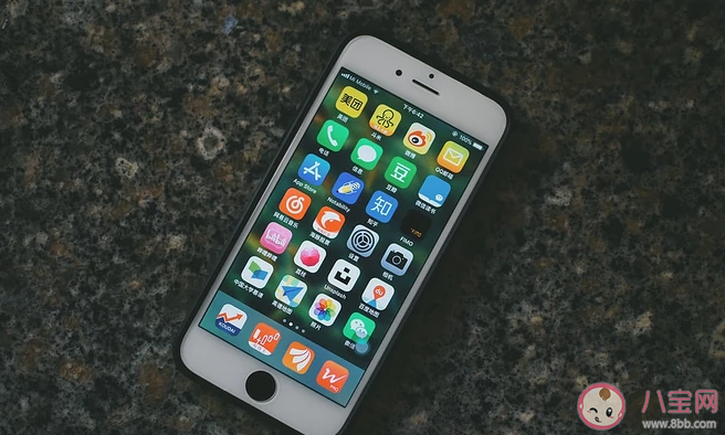 加相親對象微信開場白怎么聊 和相親對象微信聊天第一句說什么 加相親對象微信開場白怎么聊 和相親對象微信聊天第一句說什么