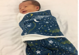 2月大的寶寶用分腿睡袋好還是不分腿的好  分腿睡袋給多大寶寶穿合適