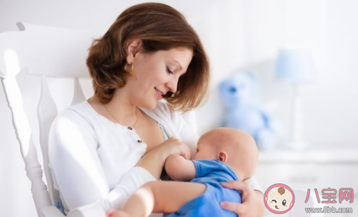 斷奶奶水會自己回掉嗎  斷奶奶水要擠出來嗎