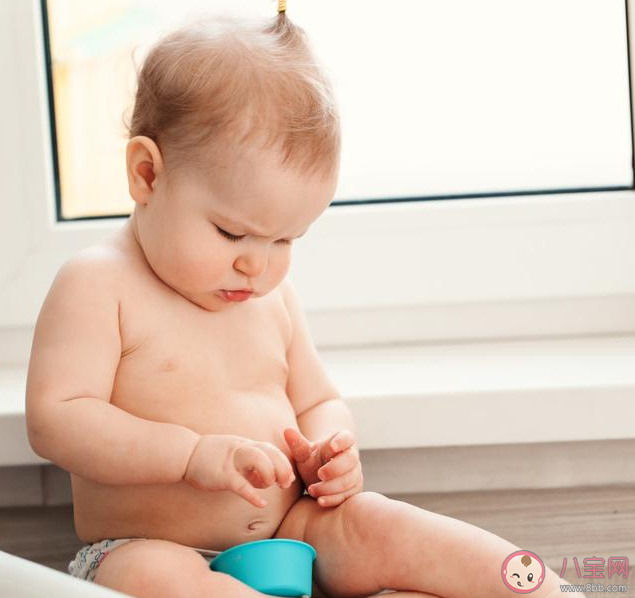 寶寶總喜歡玩自己小雞雞怎么辦 寶寶為什么喜歡玩小雞雞 寶寶總喜歡玩自己小雞雞怎么辦 寶寶為什么喜歡玩小雞雞