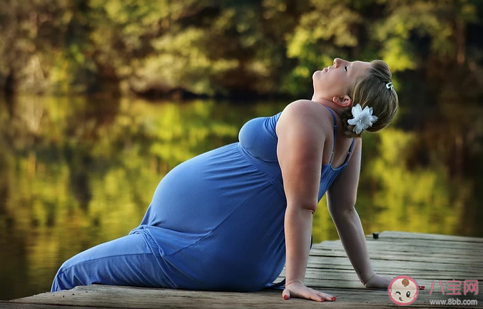 孕期愛放屁正常嗎 懷孕放屁多怎么辦