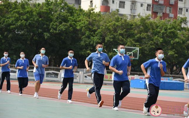 哪些運動不宜戴口罩 戴口罩運動有什么危害 哪些運動不宜戴口罩 戴口罩運動有什么危害