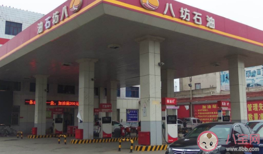汽車在加油站加油要不要熄火  為什么汽車在加油站要熄火
