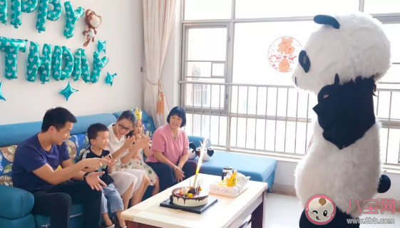 熊貓不走蛋糕是哪里的  熊貓不走蛋糕是用動(dòng)物奶油嗎